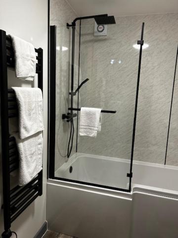 Dunroamin Self-Catering Apartment Авимор Екстериор снимка
