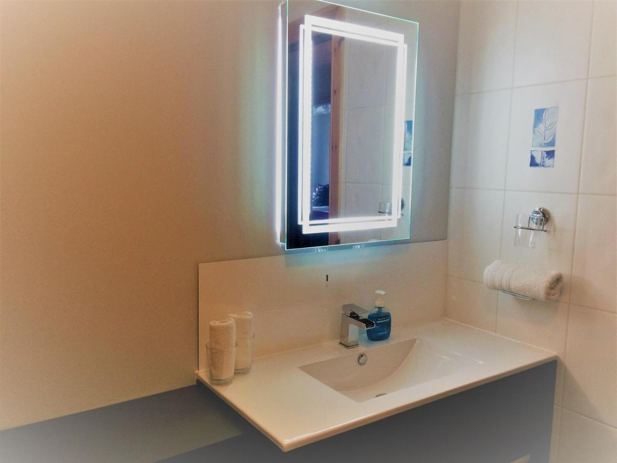 Dunroamin Self-Catering Apartment Авимор Екстериор снимка